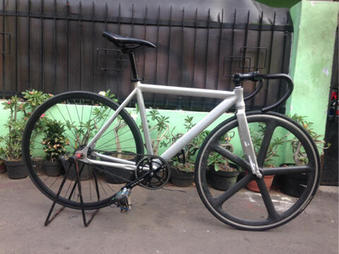 pcolite fixed gear