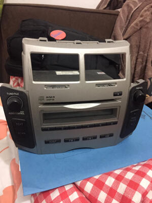 TAPE / HEAD UNIT / HEADUNIT TOYOTA YARIS ORIGINAL 2010 (SUDAH ADA AUX)