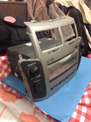 TAPE / HEAD UNIT / HEADUNIT TOYOTA YARIS ORIGINAL 2010 (SUDAH ADA AUX)