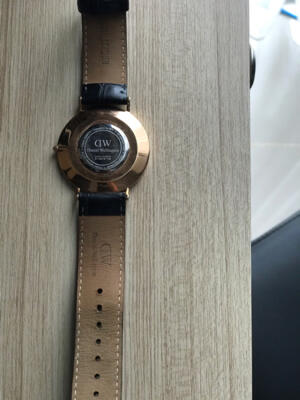 Dijual jam tangan Daniel Wellington LIMITED EDITION