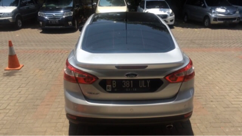 FORD FOCUS SEDAN TITANIUM 2013