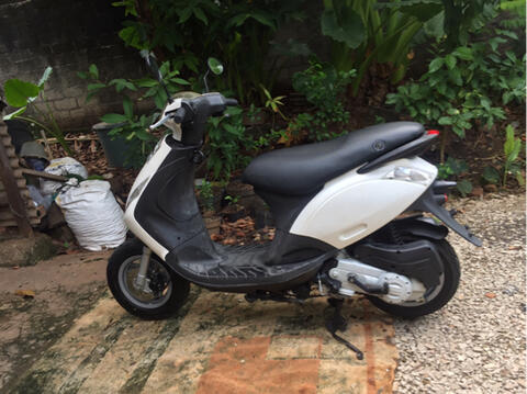 piaggio zip
