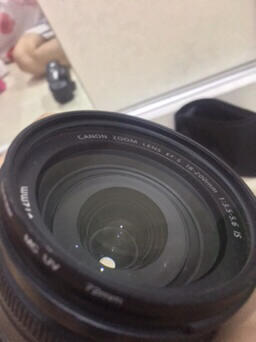 Canon 60D + Lens 18-200 F3.5-5.6 IS seken second bekas