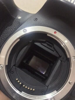 Canon 60D + Lens 18-200 F3.5-5.6 IS seken second bekas