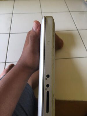 Macbook Pro 2011 VGA Problem Core i5 No RAM No HDD