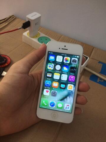 Jual Iphone 5 White 16 Gb 4g second