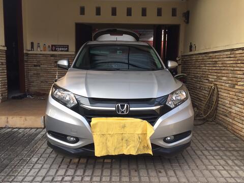dijual Honda HRV E 2015 Silver plus bonus