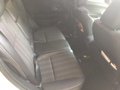 dijual Honda HRV E 2015 Silver plus bonus