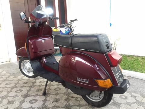 vespa Excel 150 bandung