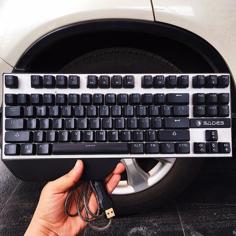 Sades Karambit TKL Mechanical Keyboard - Blue Switch KAILH Blue LED