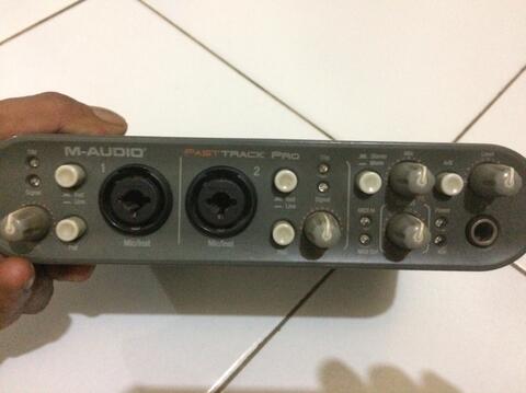 M AUDIO FAST TRACK PRO nego