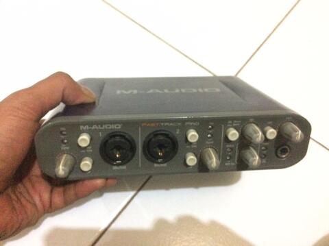 M AUDIO FAST TRACK PRO nego