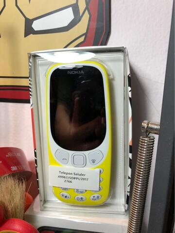 Nokia 3310 reborn yellow