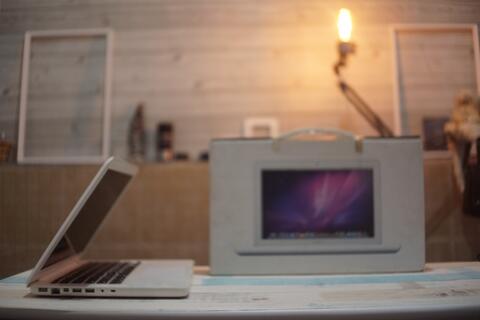 Macbook White Unibody 2010 fullset resmi Indo murah Bandung