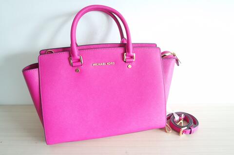 michael kors selma raspberry