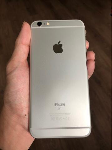iPhone 6s Plus 128gb warna silver, super istimewa seperti baru. lengkap.