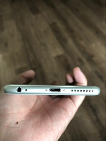 iPhone 6s Plus 128gb warna silver, super istimewa seperti baru. lengkap.