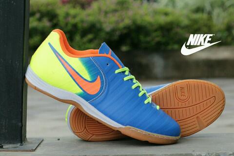 SEPATU NIKE FUTSAL SIZE 39-43 BARANG BERKUALITAS