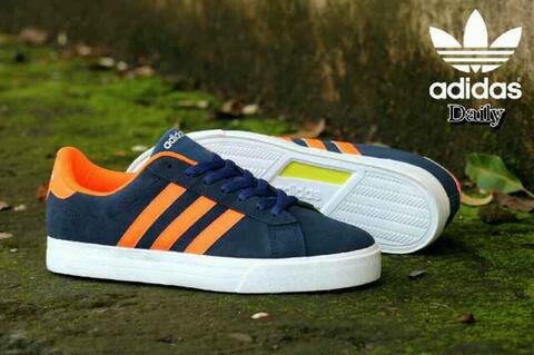 SEPATU ADIDAS DAILY FOR MAN SIZE 40-44 BERKUALITAS