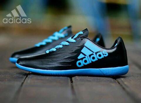 Sepatu Adidas Futsal For Man Size 39-43 Barang Berkualitas