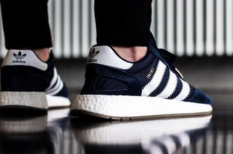 Adidas iniki runner boost navy