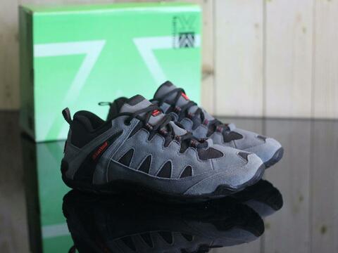 Sepatu Karrimor For Man Size 39-43