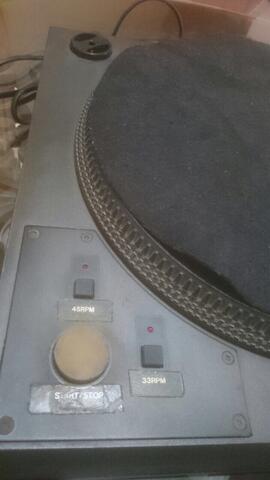 turntable vinyl piringan hitam Vestak dtx-d3 dan ampli Marrantz