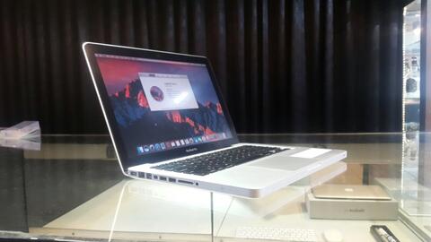 Macbook Pro Core i7 Ram4 Hdd750 Muluuuus Sehat Murah