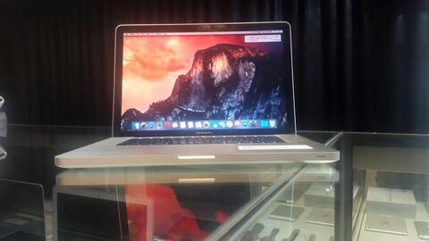 Macbook Pro 15inch Core2Duo Ram4 Hdd250 Keren Mulus Muraaah
