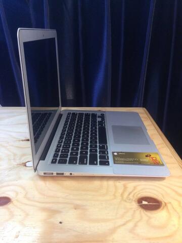 Macbook Air 2014 13inch i5 ram4 ssd128 Mewah Mulus Murah