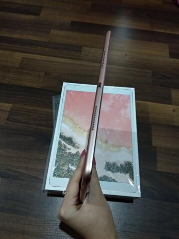 Ipad Pro 10.5 64GB wifi + cellular like new