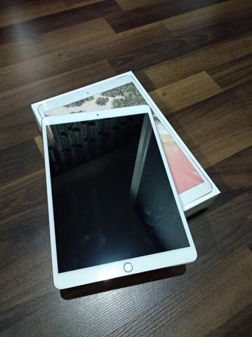 Ipad Pro 10.5 64GB wifi + cellular like new