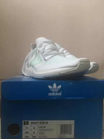 Adidas Swift Run Women