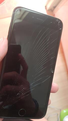 service lcd iphone all tipe 4,5,6,7 service di tempat perbaikan di tempat