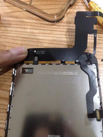 lcd iphone 7 dan 7plus original 100% redy stock service di tempat perbaikan di tempat