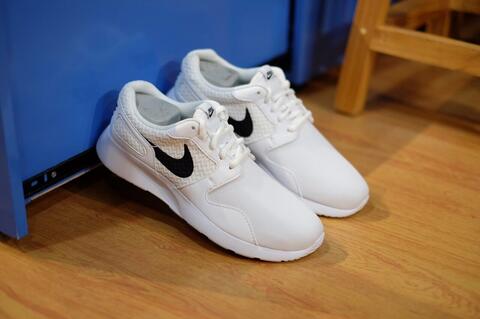 Nike Kaishi Run White Black - 100% ORIGINAL GUARANTEE!!
