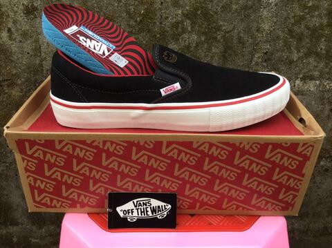 vans spitfire slip on