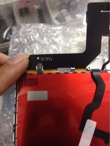 perbaikan lcd pasang di tempat lcd iphone 8+ NEW ORIGINAL 100%
