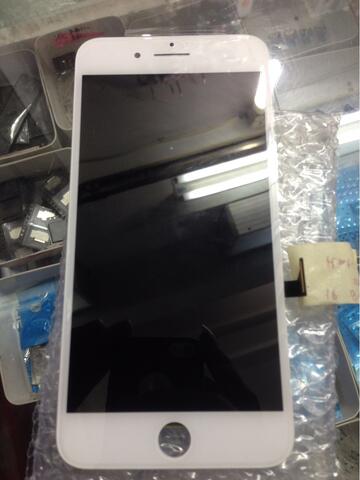 perbaikan lcd pasang di tempat lcd iphone 8+ NEW ORIGINAL 100%
