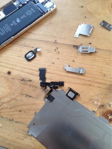 service iphone & ipad hadwear sofwer perbaikan di tempat