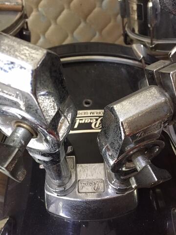 Drum pearl black forum series