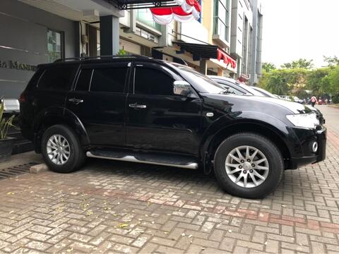 mitsubishi pajero sport exceed - black - 2011