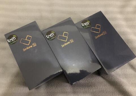 Asus Zenfone 5Z ZS620KL RAM 6/128 Segel Resmi TAM / Synnex Metrodata