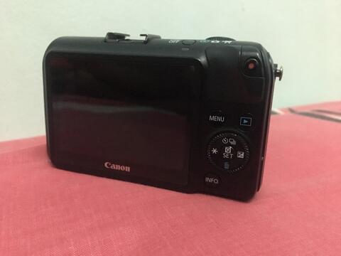 Canon Eos M Lensa EF-M 22mm F/2 stm bukan fuji sony leica