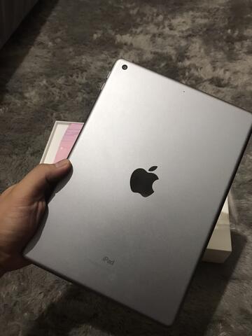 ipad 2018 32Gb wifi baru 2bulan masih mulus - malang kota