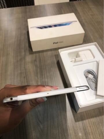 iPad Mini 2 Retina Display 16GB Cellular Wifi / Cell Wifi Mulus Ex Garansi Resmi iBox