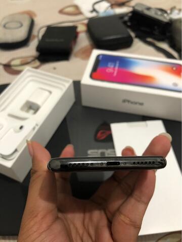 iPhone X 64GB Space Grey Gray Fullset Mulus Garansi Internasional Masih Panjang