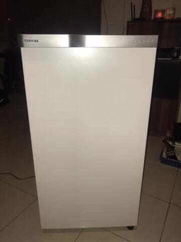 Toshiba Glacio Kulkas