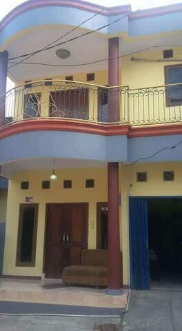 jual rumah posisi jagakarsa 950jt