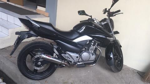 Suzuki Inazuma 250cc (2 selinder)
